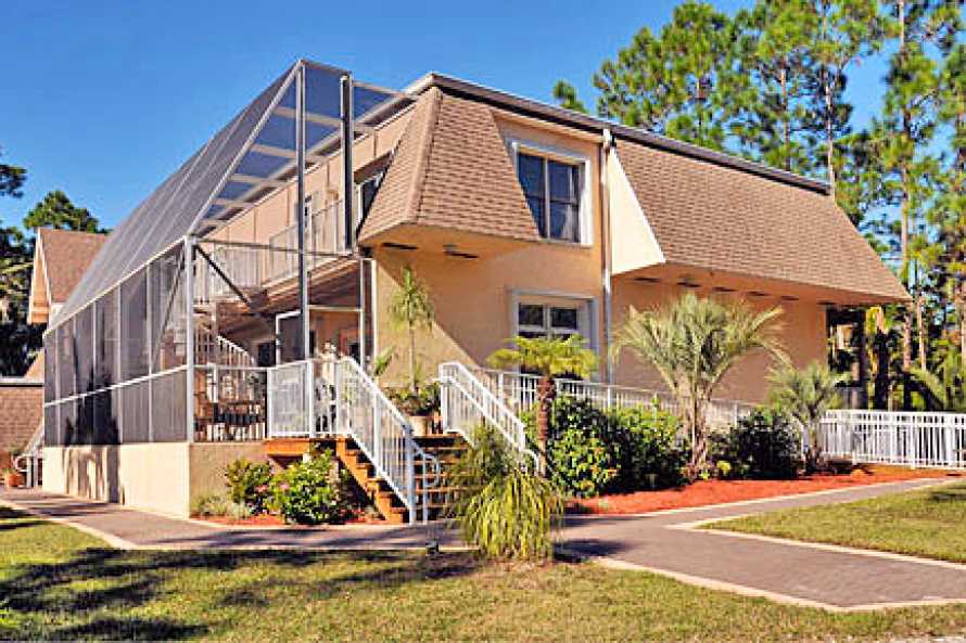 Southern Palm Bed and Breakfast