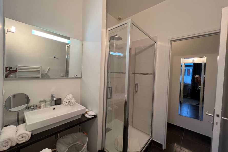 Shower room Art-deco room