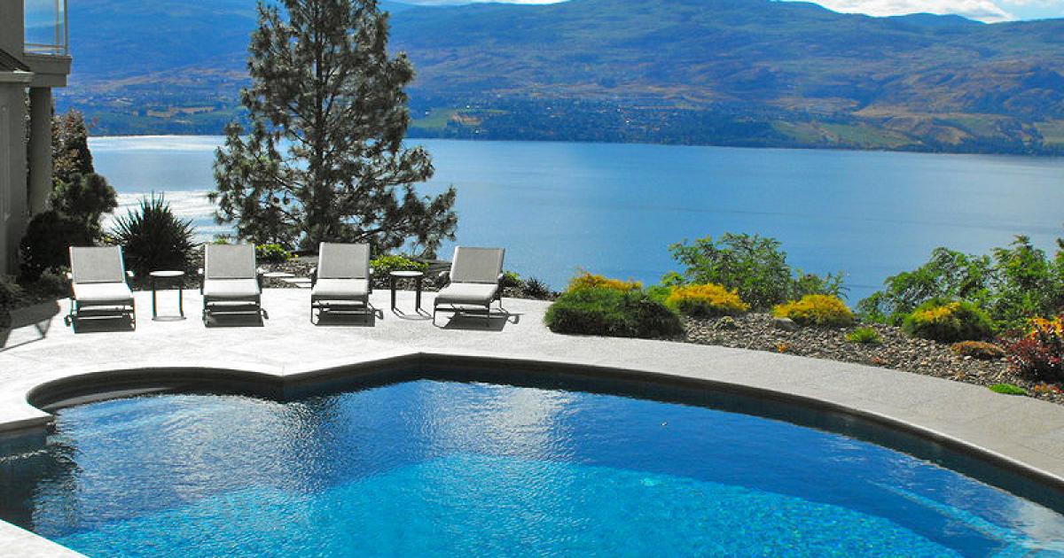 Lakeview Guest House British Columbia Canada Charming Guest Houses | LAKEVIEW MEMORIES B&B | West Kelowna, Okanagan
