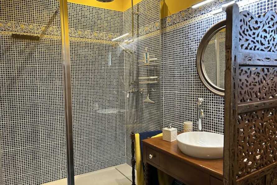 Bathroom in the Sérénité du Ventoux room