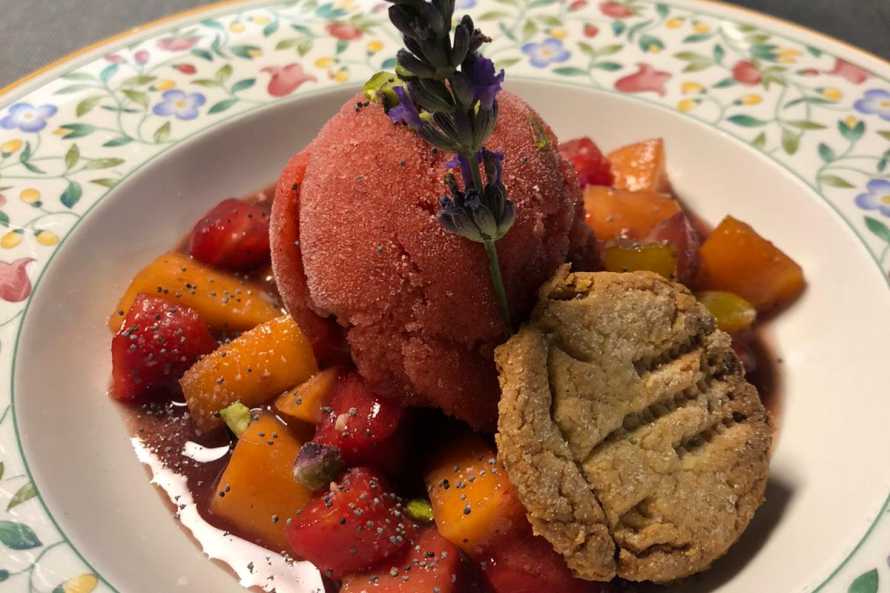 Dessert at Maison du Chevalier des Huttes