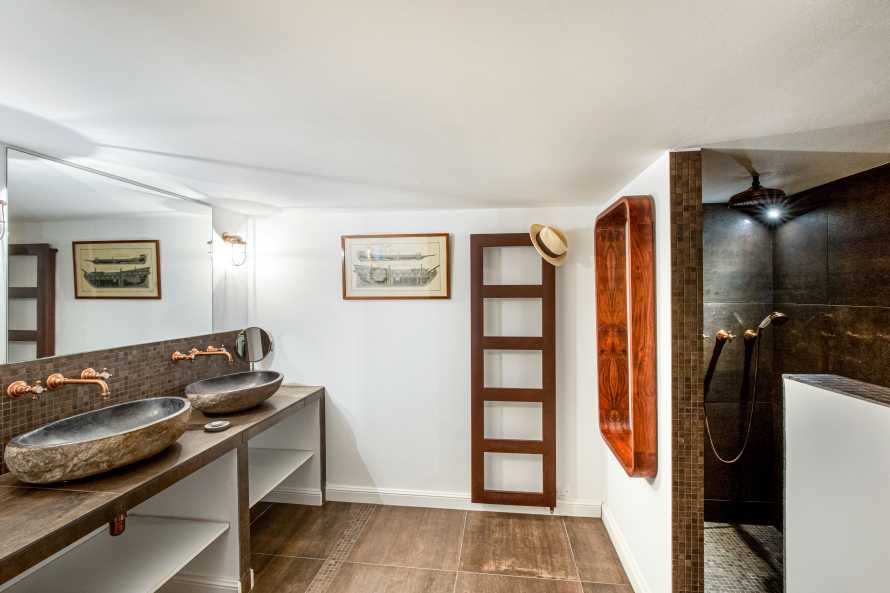 Chambre Rouge comme le Vin..