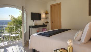 N° 5 - Double Room - Balcony and panoramic view