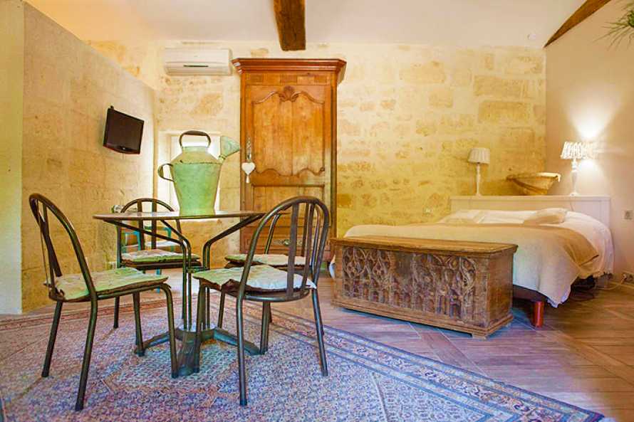 Ch&acirc;teau Latour S&eacute;gur Suites &amp; Spa