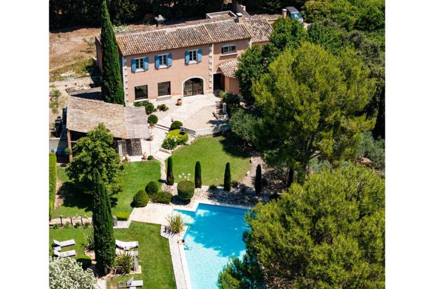 LE CLOS DES CYPRES