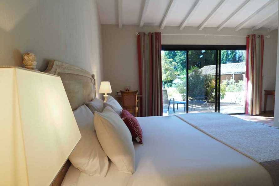 LE CLOS DES CYPRES