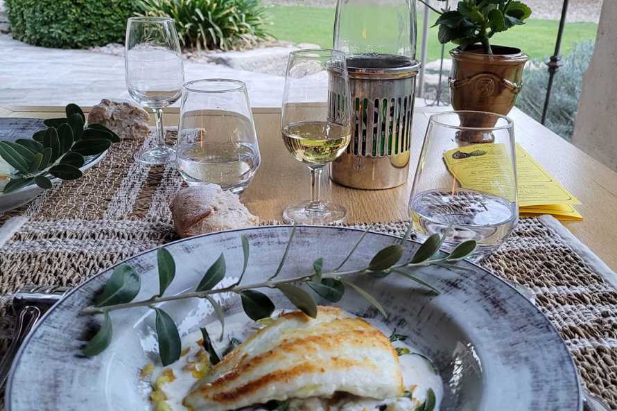 LE CLOS DES CYPRES