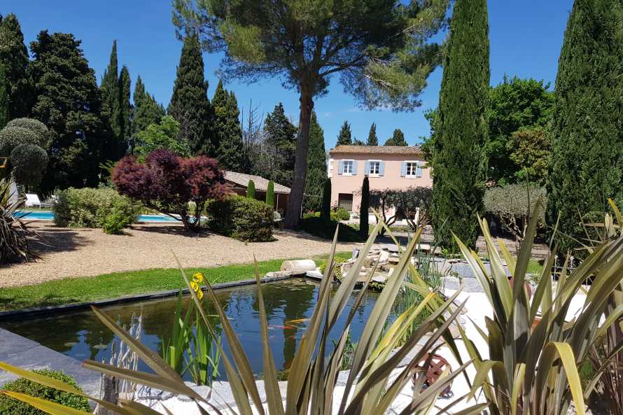 LE CLOS DES CYPRES