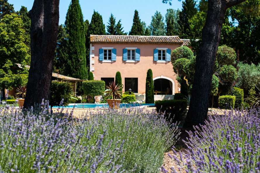 LE CLOS DES CYPRES
