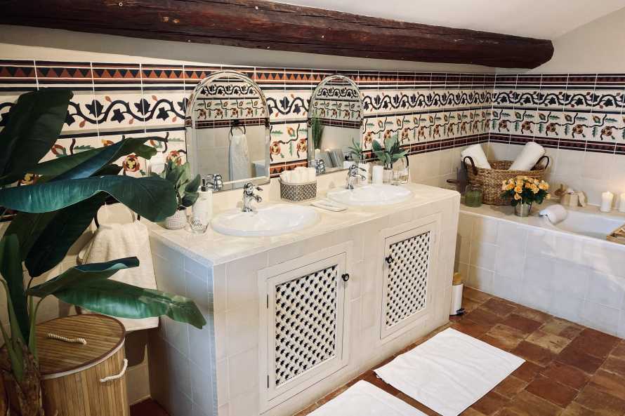 Suite Bangui