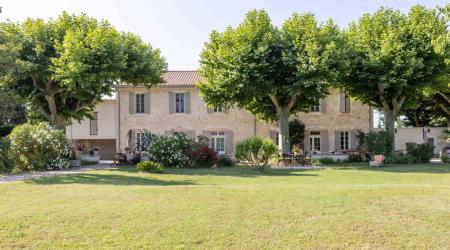 LA BASTIDE DES AMOURIERS