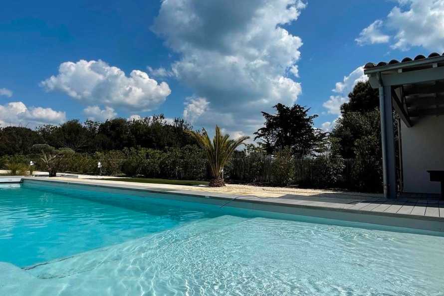 LA PISCINE