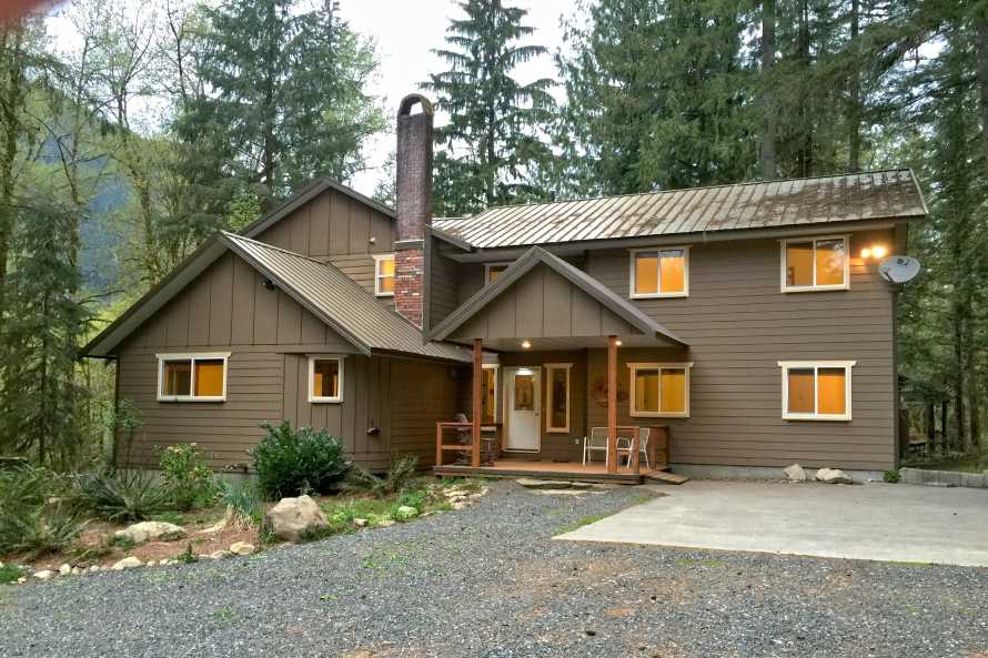 Mt Baker Lodging