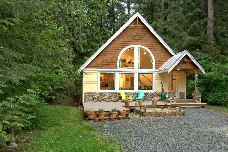 Mt Baker Lodging